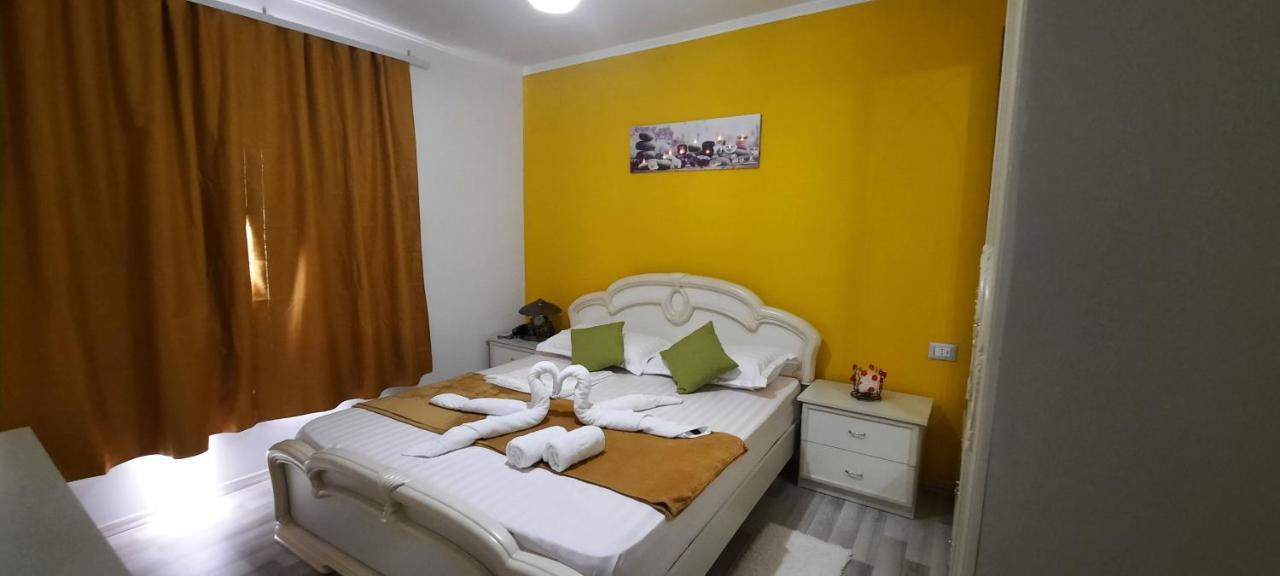 Apartmán Apartament Clara Përmet Exteriér fotografie